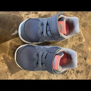 Baby Nike Sneaker Gray/Pink